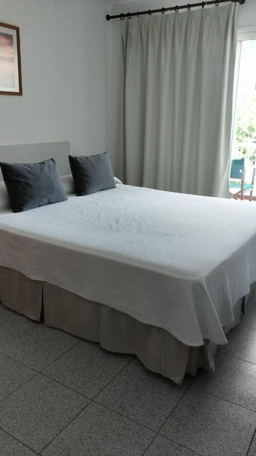 Hostal S'Algaret Fornells  Bagian luar foto