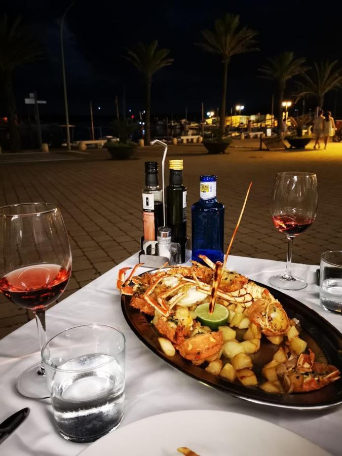 Hostal S'Algaret Fornells  Bagian luar foto